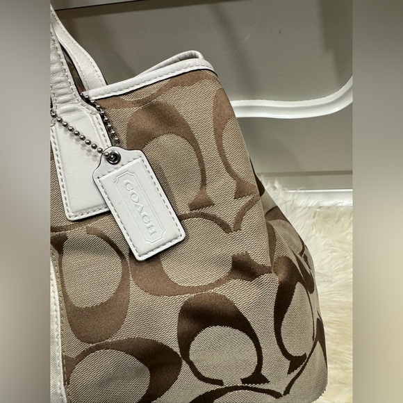 Coach Brown Ivory Jacquard Coach Signature Tote Carryall Bag Satchel Str… - Picture 10 of 10
